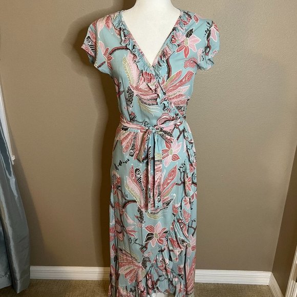 Gorgeous Boho Summer Wrap Dress - Picture 1 of 6